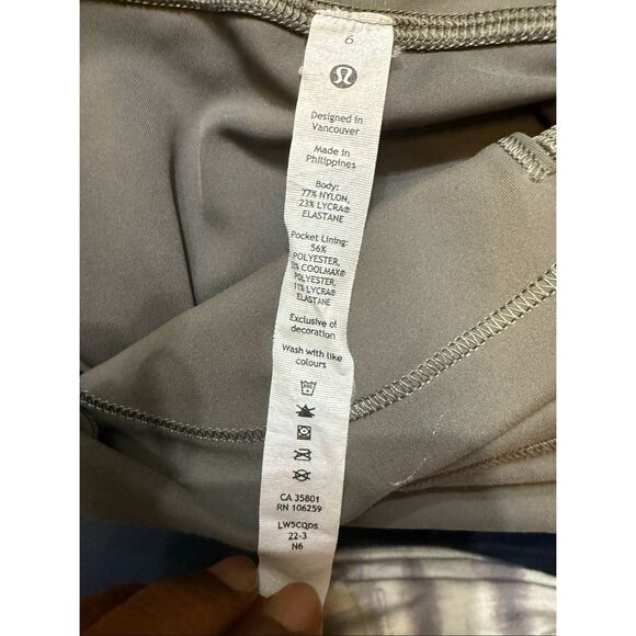 Lululemon Women's Pull On Stretch Athletic Yoga Cropped Leggings Black Size 6 - Picture 9 of 9